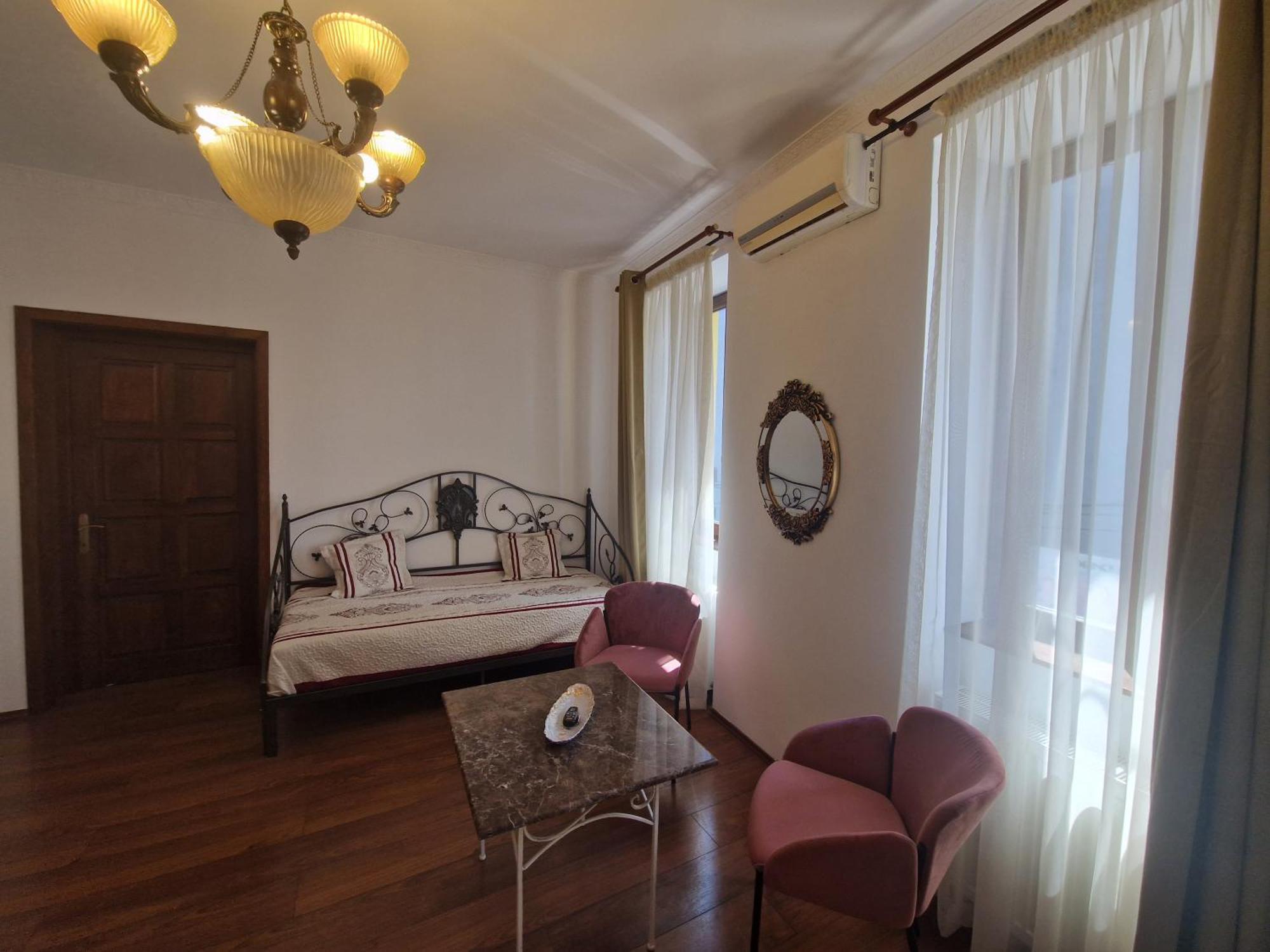 Villa 5* Royal House Near Unirii Square Cluj-Napoca