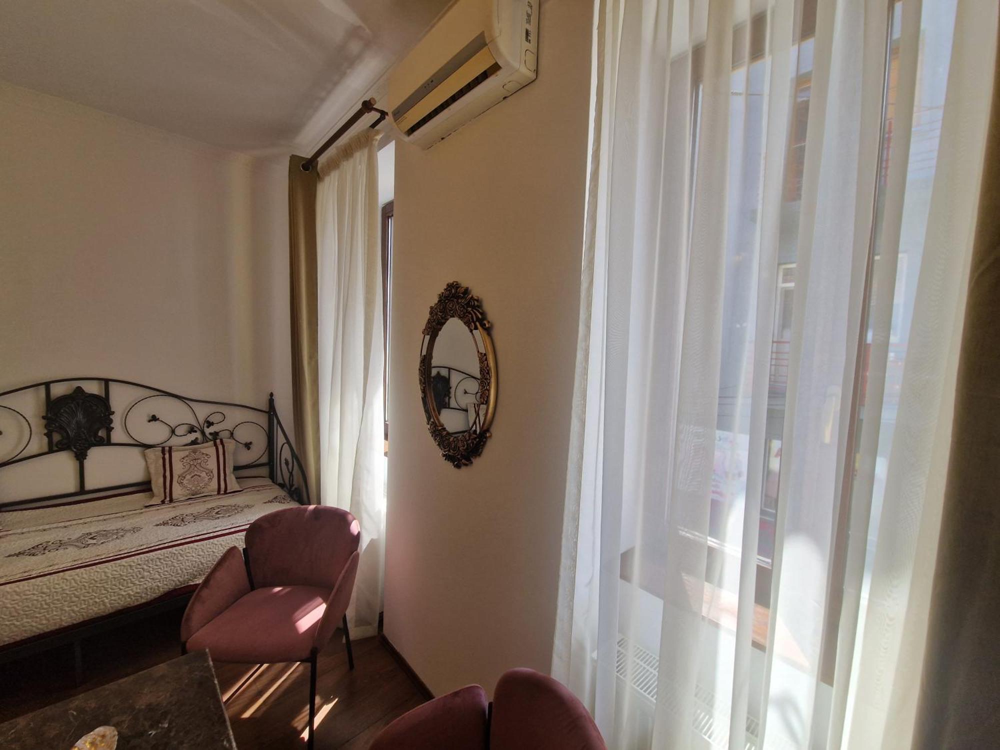 5* Royal House Near Unirii Square Villa